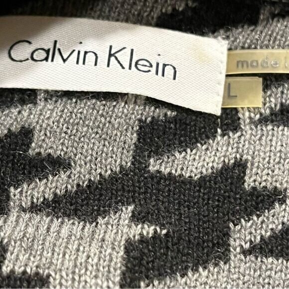 Calvin Klein v-neck houndstooth print sweater dress - Picture 9 of 12